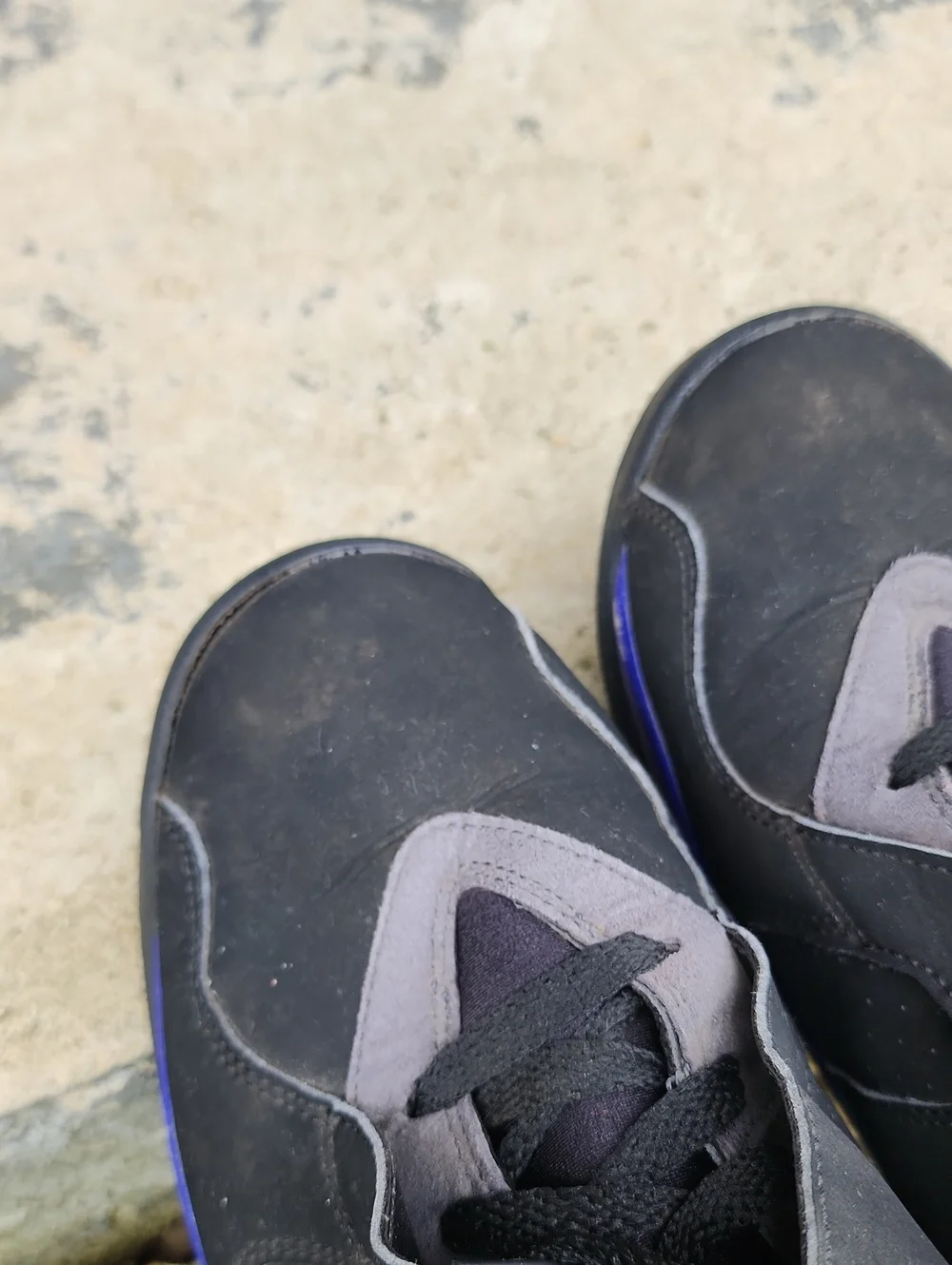 Jordan 8 Retro Mens Sneakers